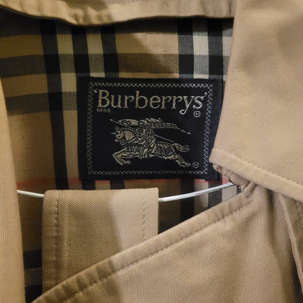 Burberry vintage trenchcoat THE REAL DEAL